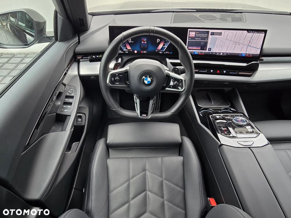 BMW Seria 5 520d xDrive mHEV M Sport - 9
