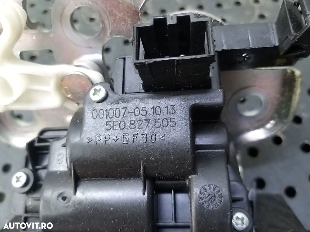 Broasca haion seat toledo 4 kg3 5e0827505 - 3