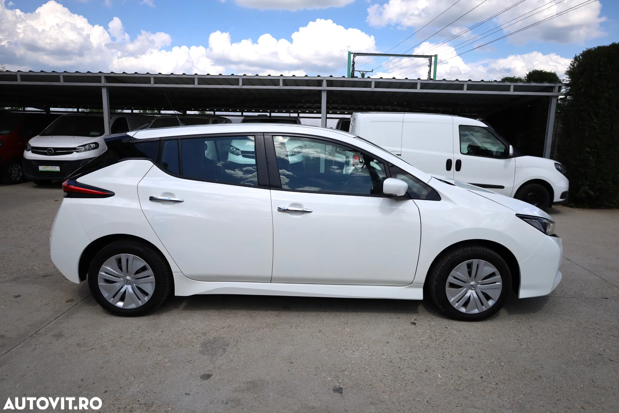 Nissan LEAF - 8