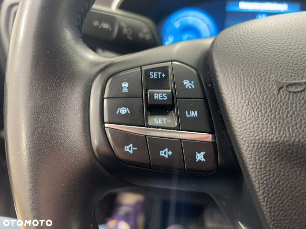Ford Focus - 23