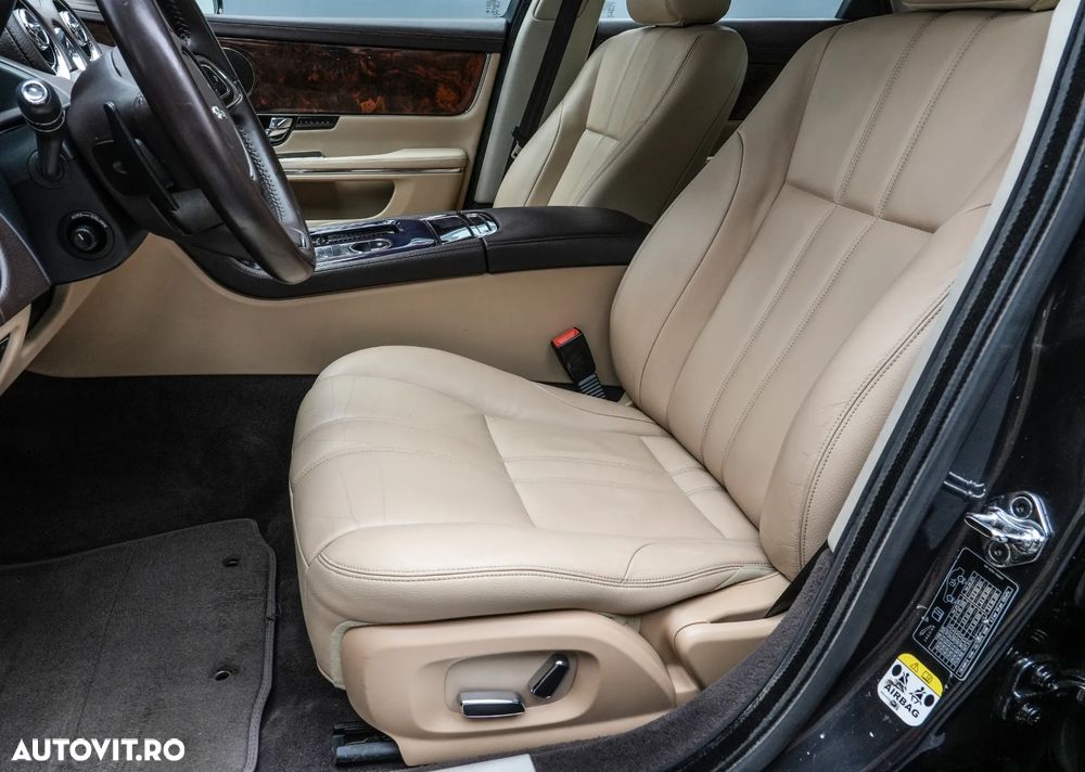 Jaguar XJ 3.0 V6 Premium Luxury Aut SWB - 14