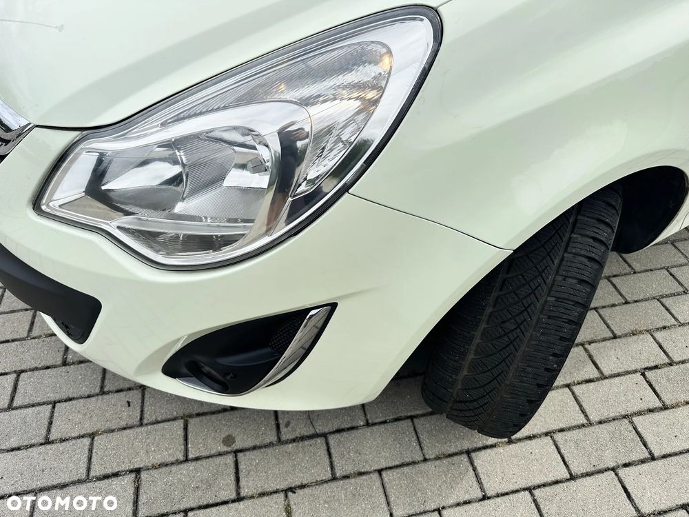 Opel Corsa 1.4 16V 150 Jahre - 9