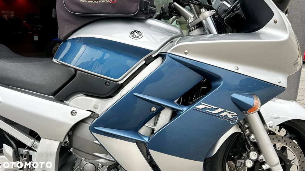 Yamaha FJR - 32