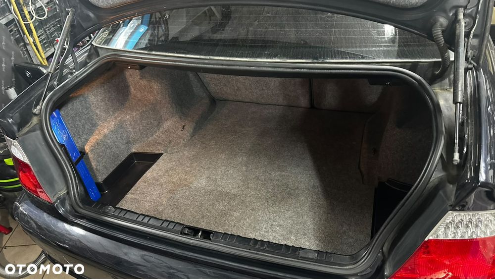 BMW Seria 3 - 16