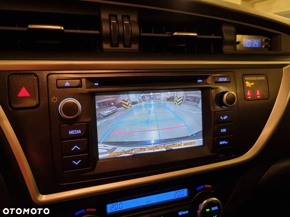 Toyota Auris - 25