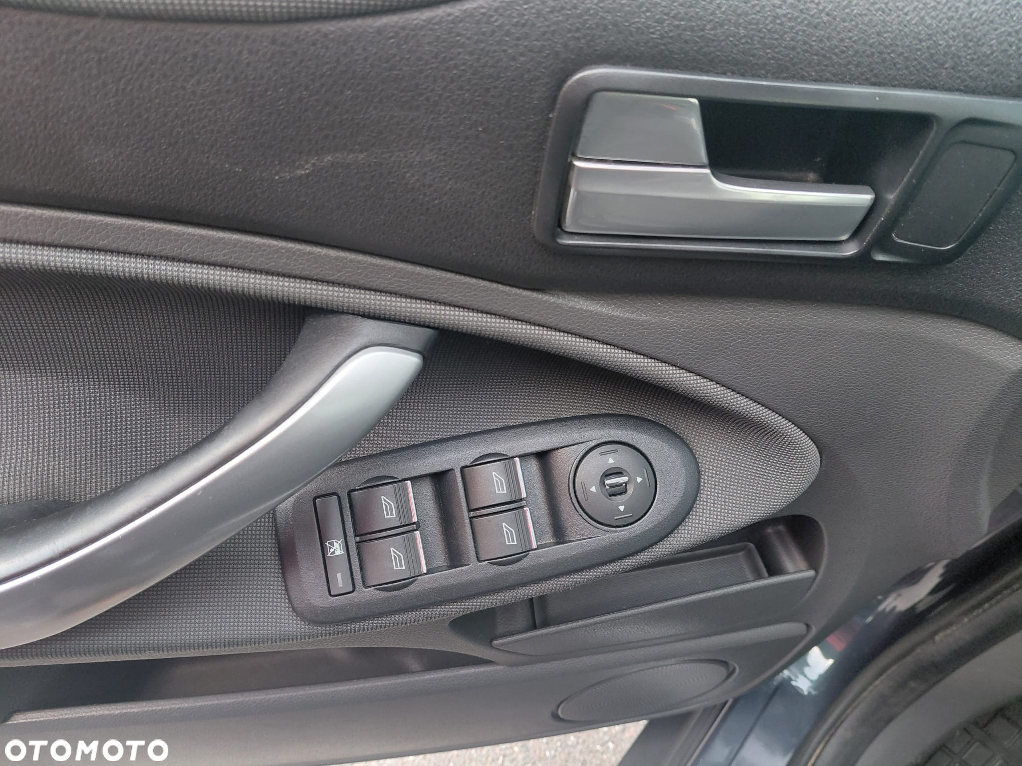 Ford Kuga 2.0 TDCi 4x4 Trend - 9
