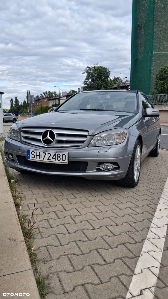 Mercedes-Benz Klasa C 180 K BlueEff Elegance - 3