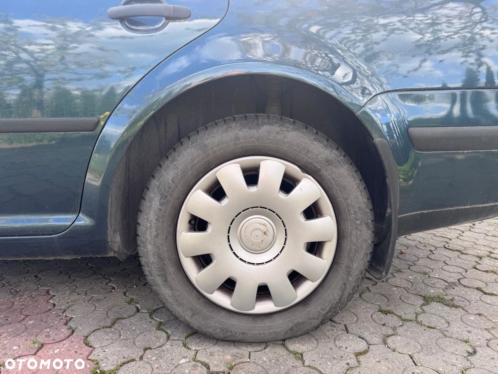 Volkswagen Golf 1.9 TDI Basis - 4