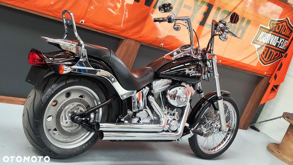 Harley-Davidson Softail Custom - 4