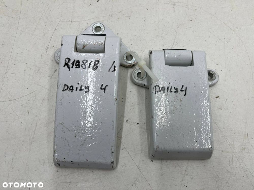 Zawias drzwi Iveco Daily 4 IV 14r.- zawiasy 180 stopni lewych prawych tylnych drzwi bagażnika - 5