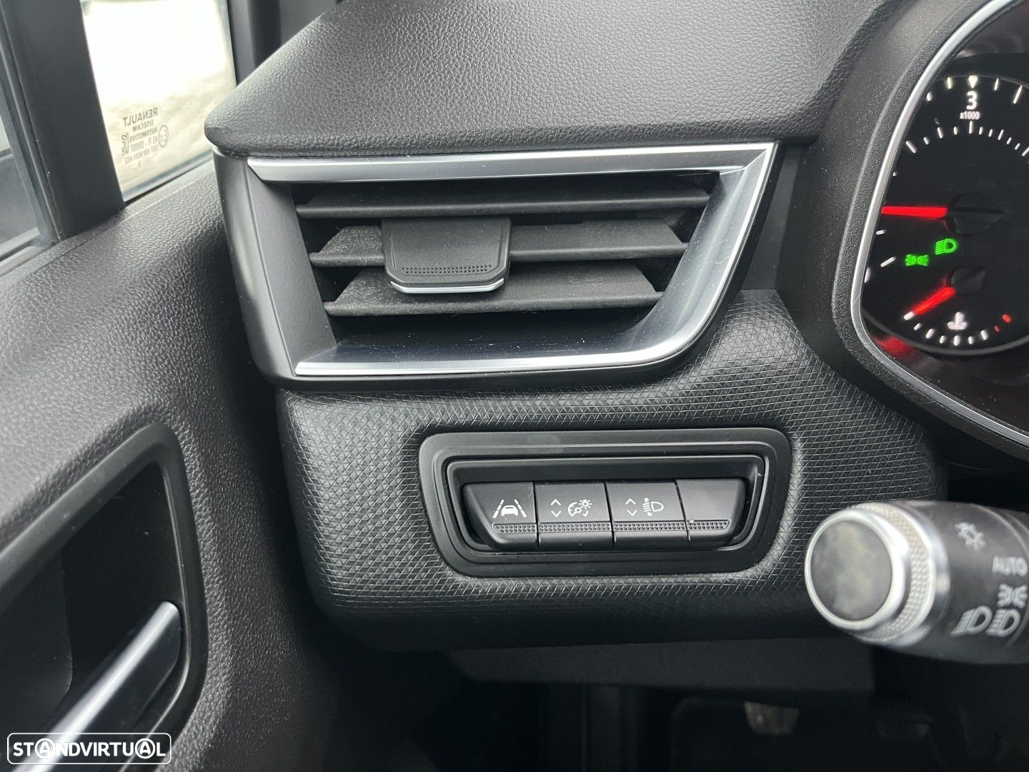 Renault Clio - 21