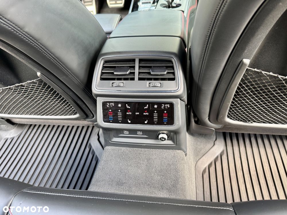 Audi RS6 Avant TFSI mHEV Quattro Performance Tiptronic - 36