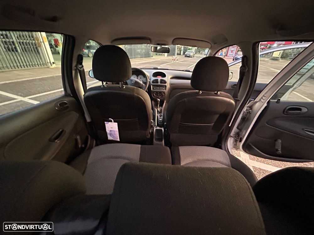 Peugeot 206 1.1 Look - 18