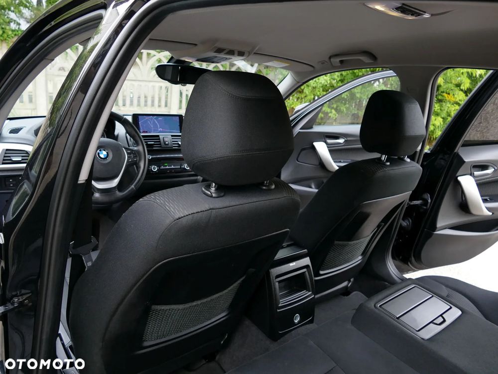 BMW Seria 1 118i Edition Sport - 22