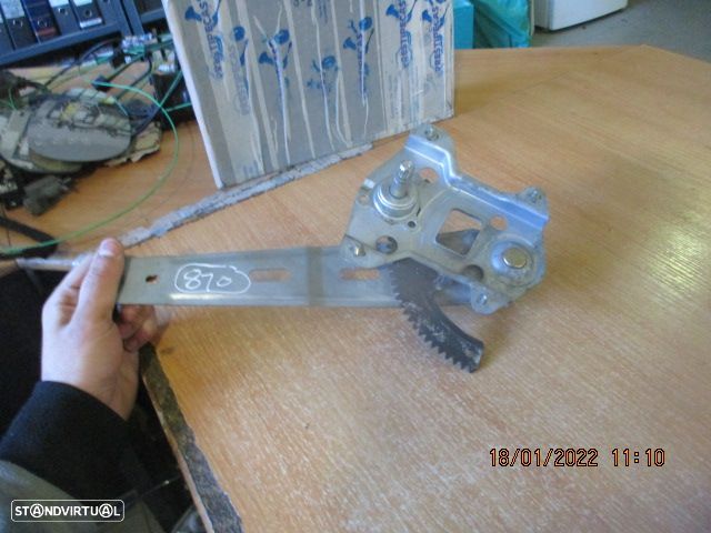 Elevador Manual 8340107000 KIA PICANTO 2006 5P TE - 1