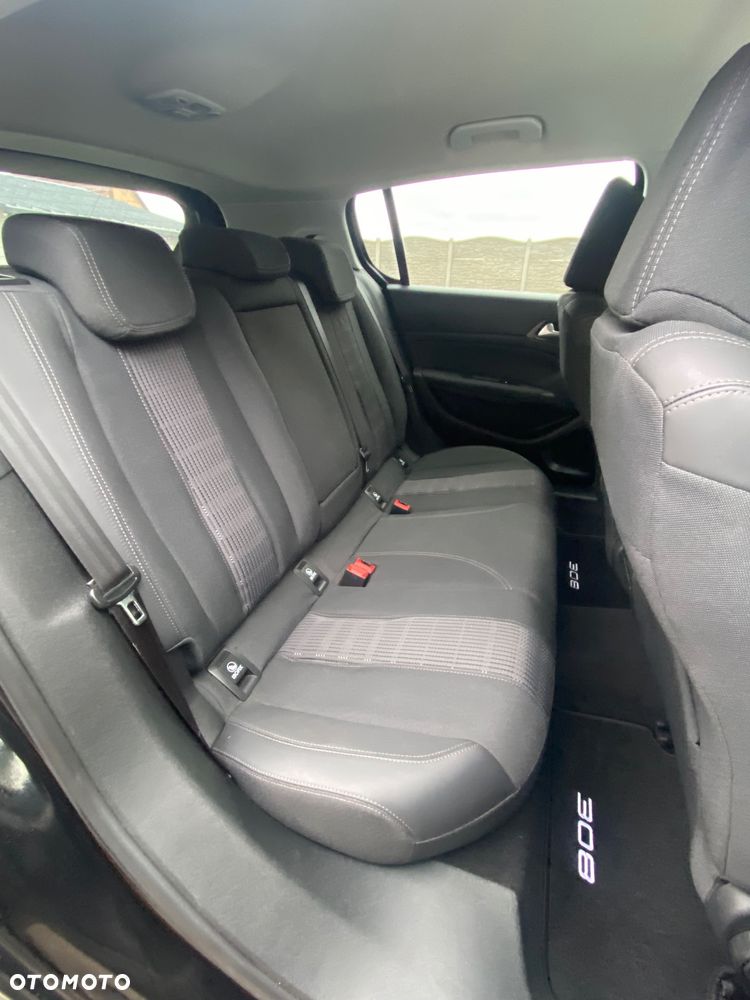 Peugeot 308 BlueHDi 130 Stop & Start Active - 31