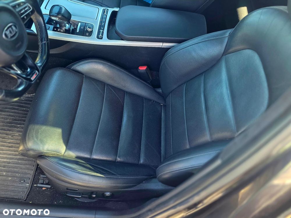 Kia Stinger 2.0 T-GDI GT Line - 14