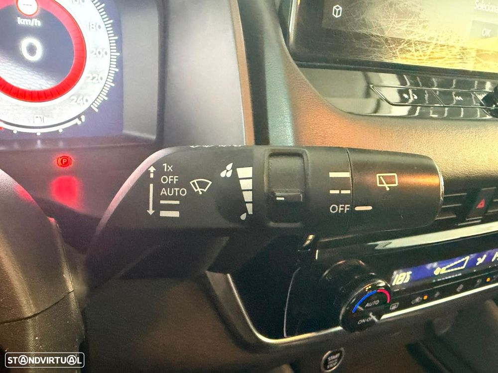 Nissan Qashqai 1.3 DIG-T N-Connecta - 14