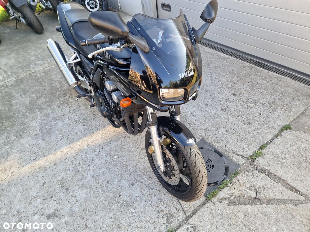 Yamaha FZ - 3
