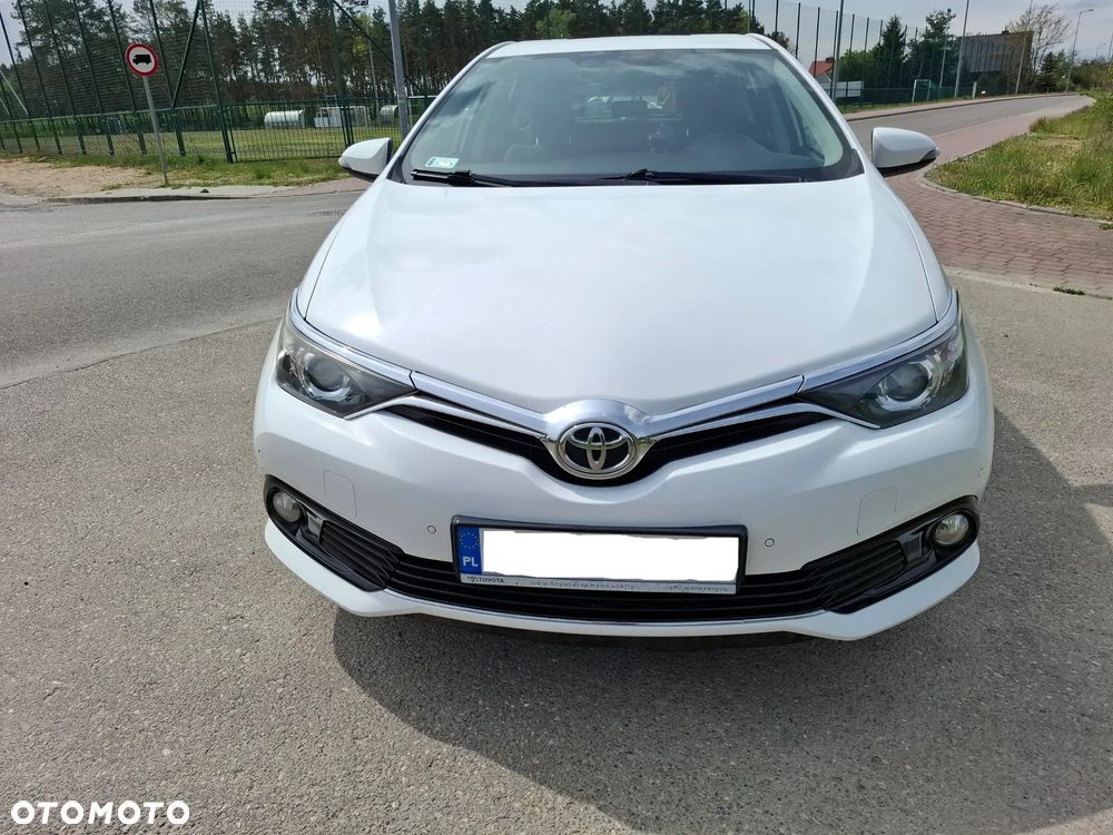 Toyota Auris 1.6 Premium - 2