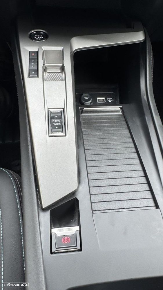 Peugeot e-308 156 Allure - 34