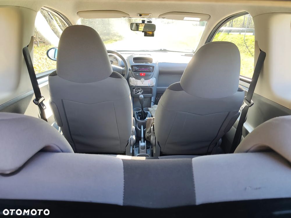 Peugeot 107 1.0 Happy Euro5 - 6