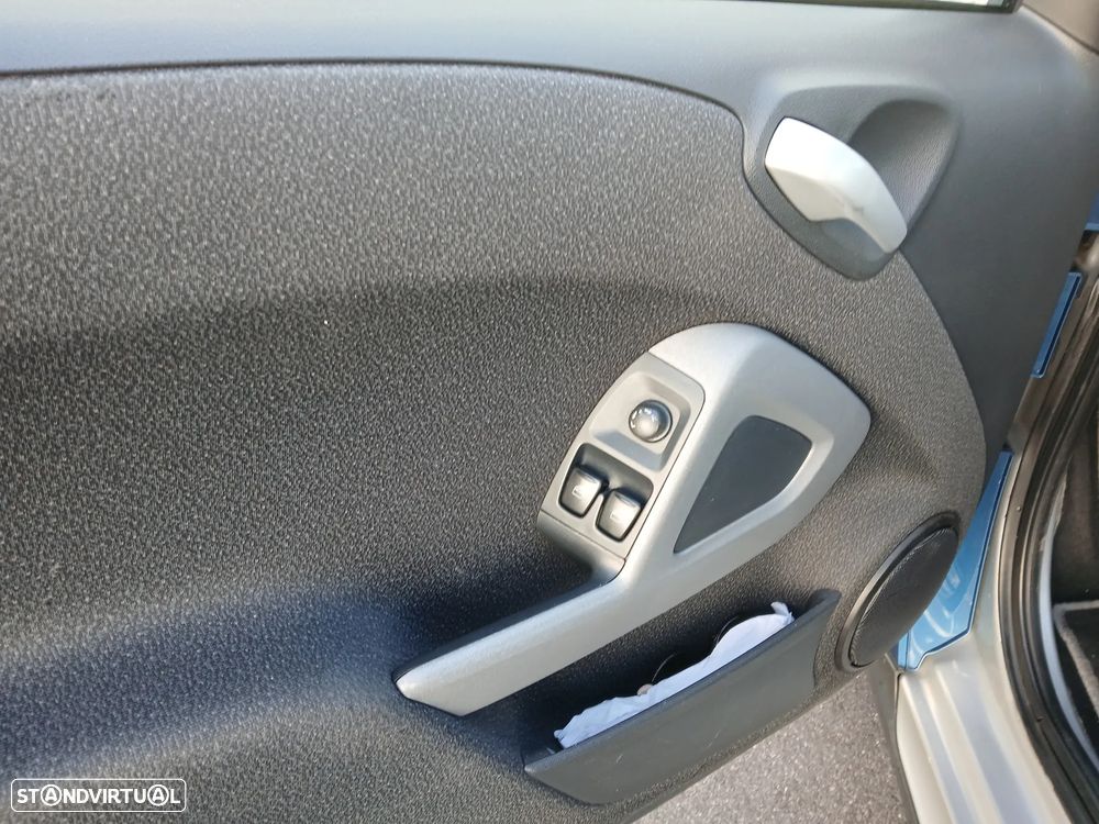 Smart Fortwo Cabrio cdi softouch passion dpf - 14