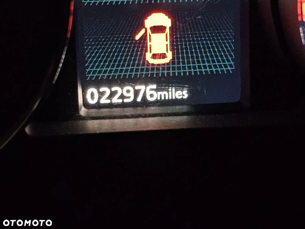 Mitsubishi Outlander - 2