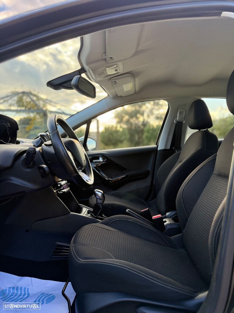 Peugeot 208 1.6 BlueHDi Allure - 14