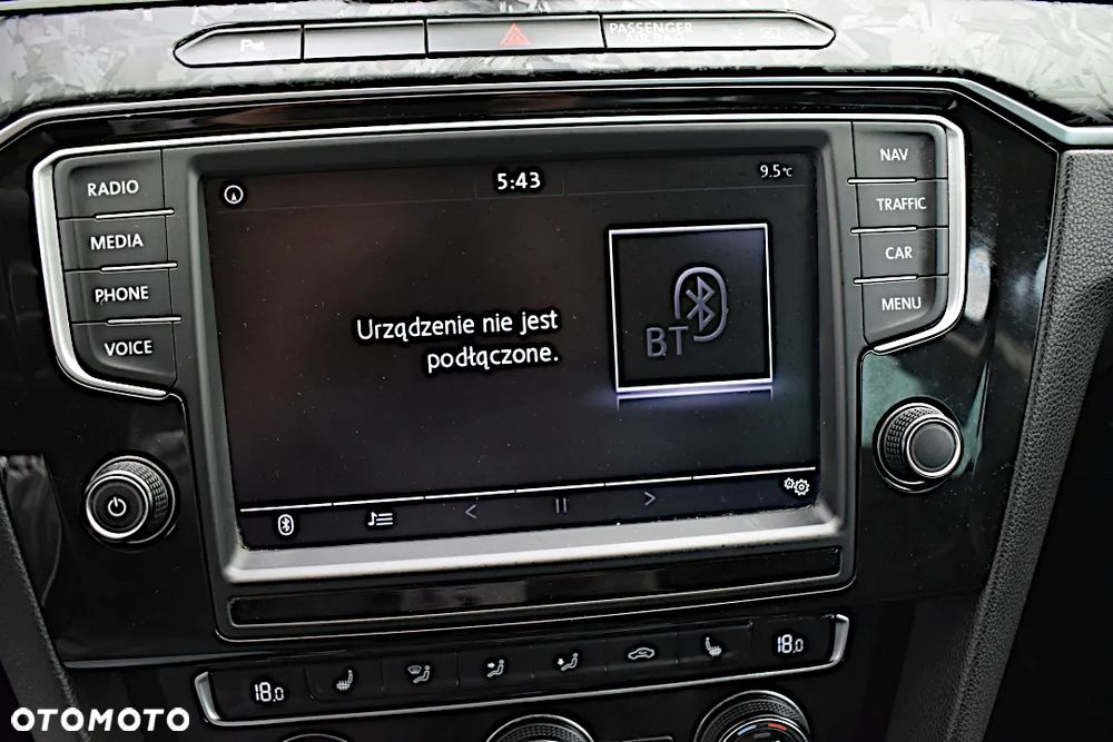Volkswagen Passat - 23