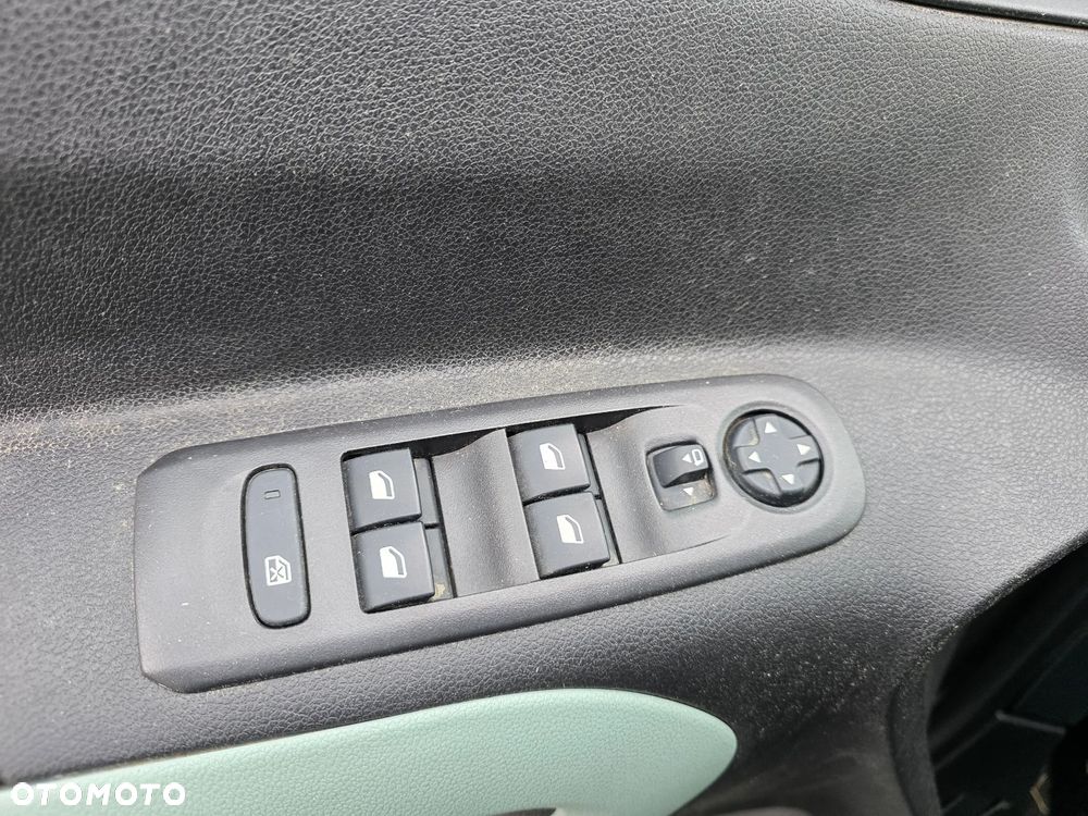 Citroën Berlingo XL PureTech 110 FEEL - 12