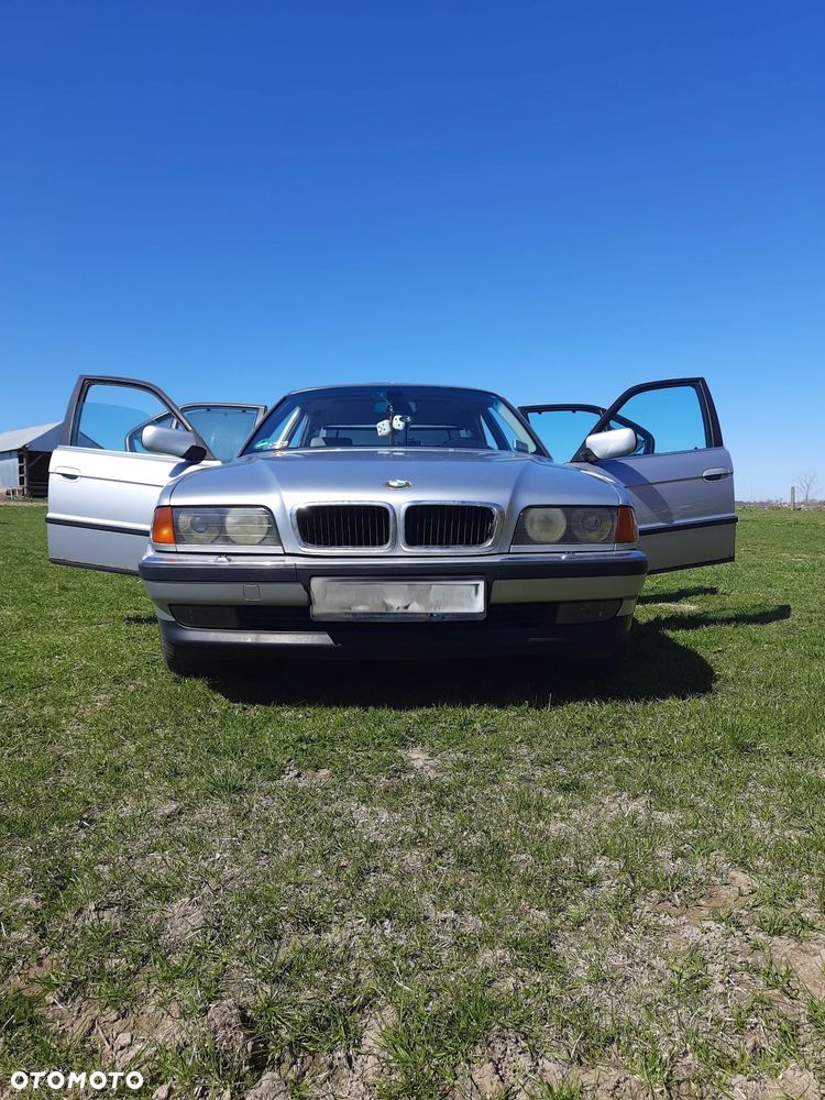 BMW Seria 7 - 2