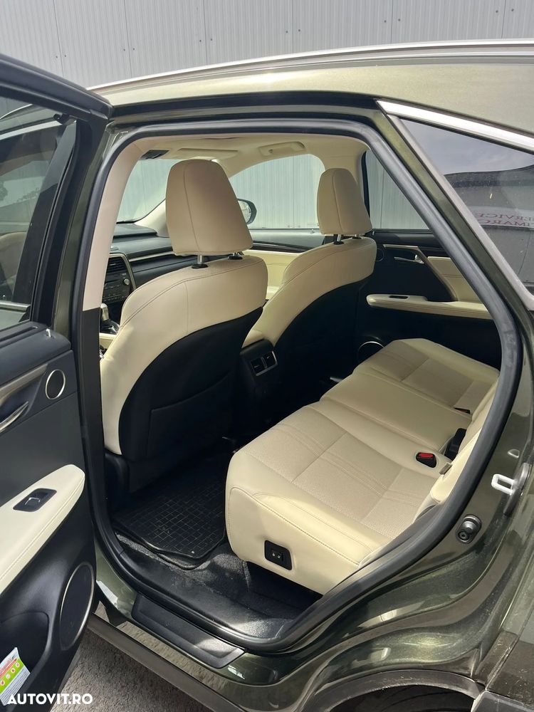 Lexus Seria RX - 6
