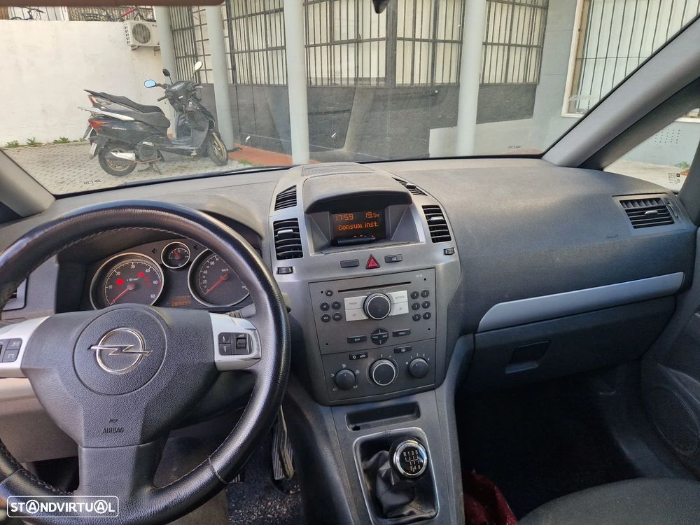 Opel Zafira 1.9 CDTi Cosmo - 5