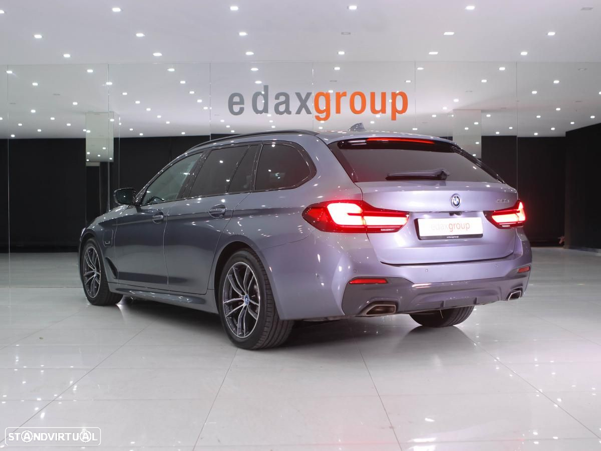 BMW 530 e Pack 50 anos M - 4
