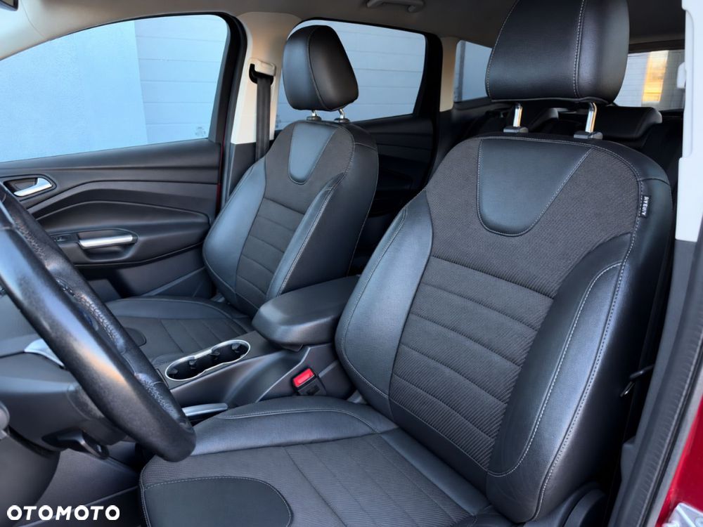 Ford Kuga 1.5 EcoBoost 2x4 Titanium - 17