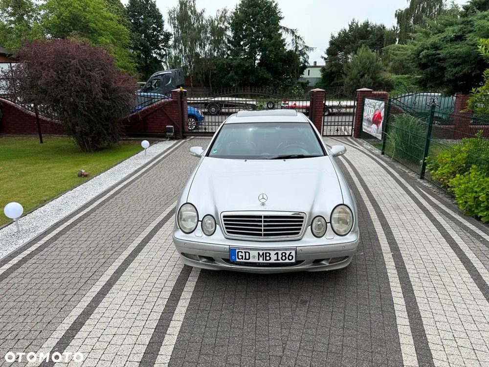 Mercedes-Benz CLK 320 - 3