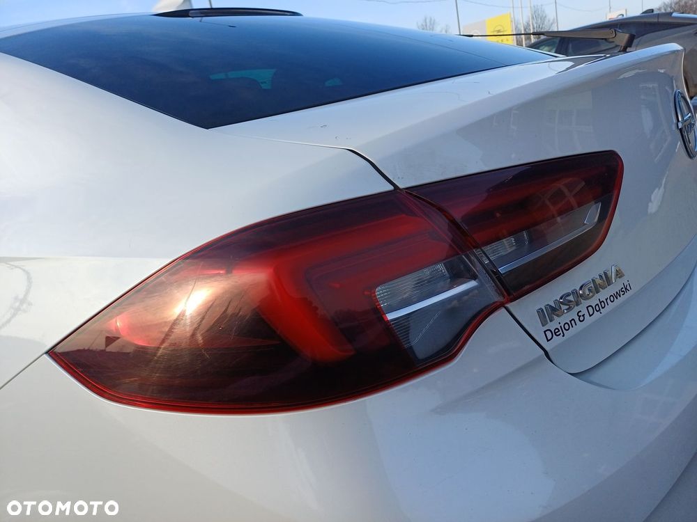 Opel Insignia 2.0 CDTI Innovation S&S - 10