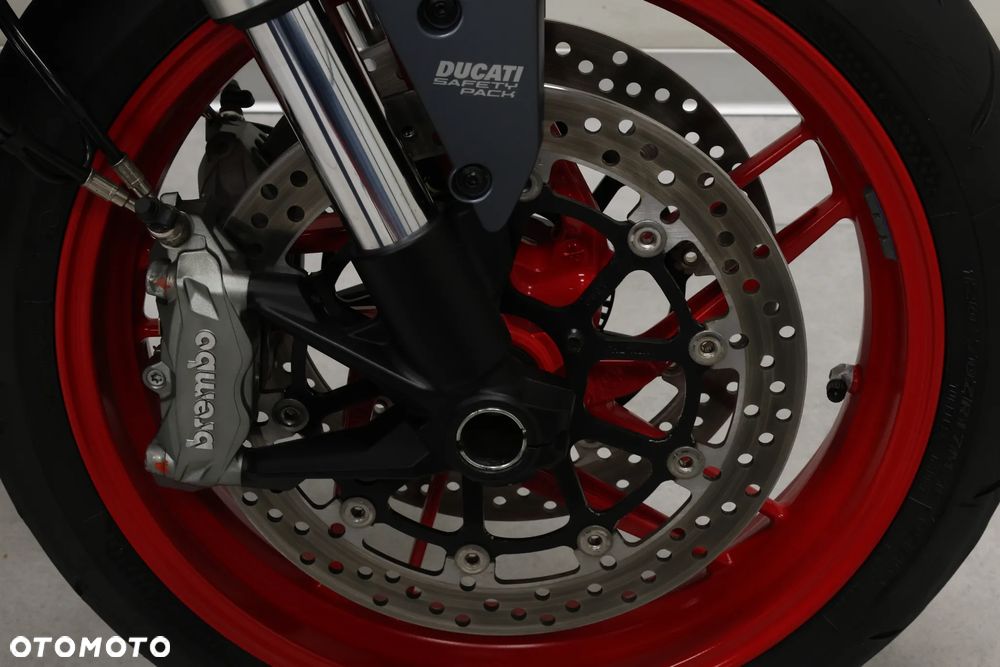 Ducati Monster - 27