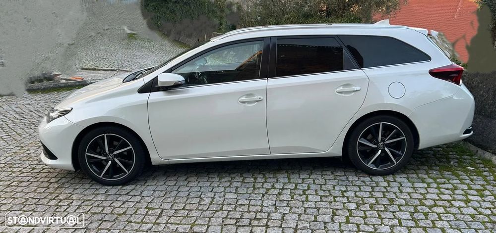 Toyota Auris Touring Sports 1.6 D-4D Comfort+Navi - 4