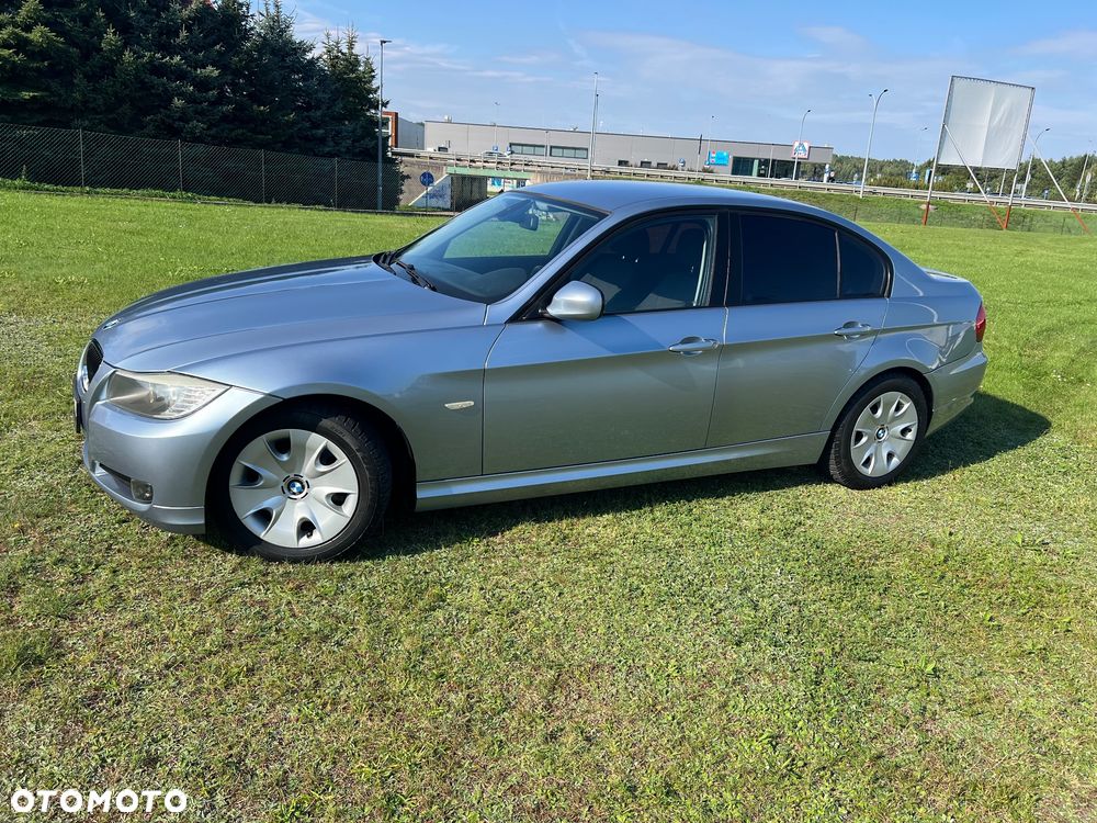 BMW Seria 3 318i Edition Lifestyle - 2