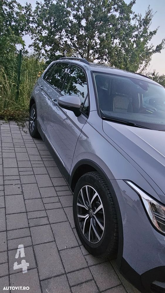 Volkswagen Tiguan - 5