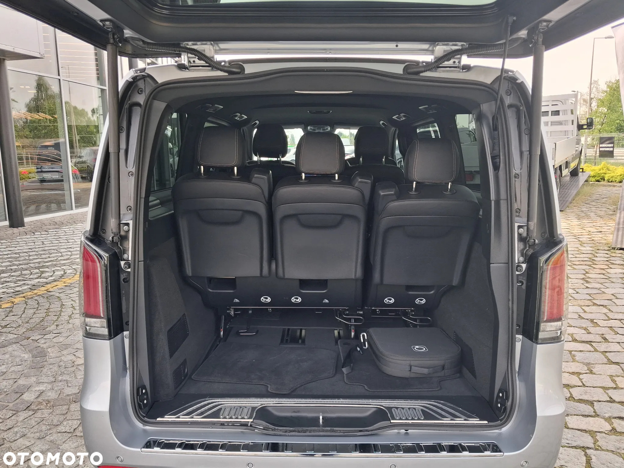 Mercedes-Benz EQV 300 60kWh - 16