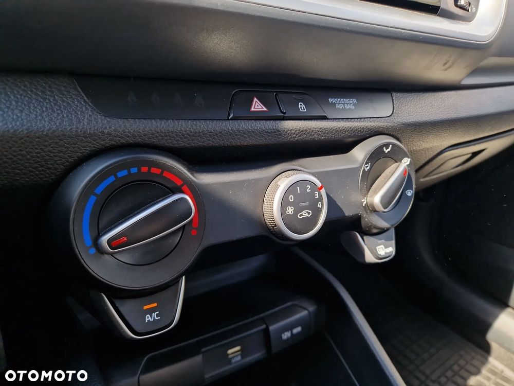 Kia Stonic 1.0 T-GDI M - 14