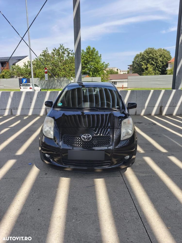 Toyota Yaris 1.3 Aut Sol - 1