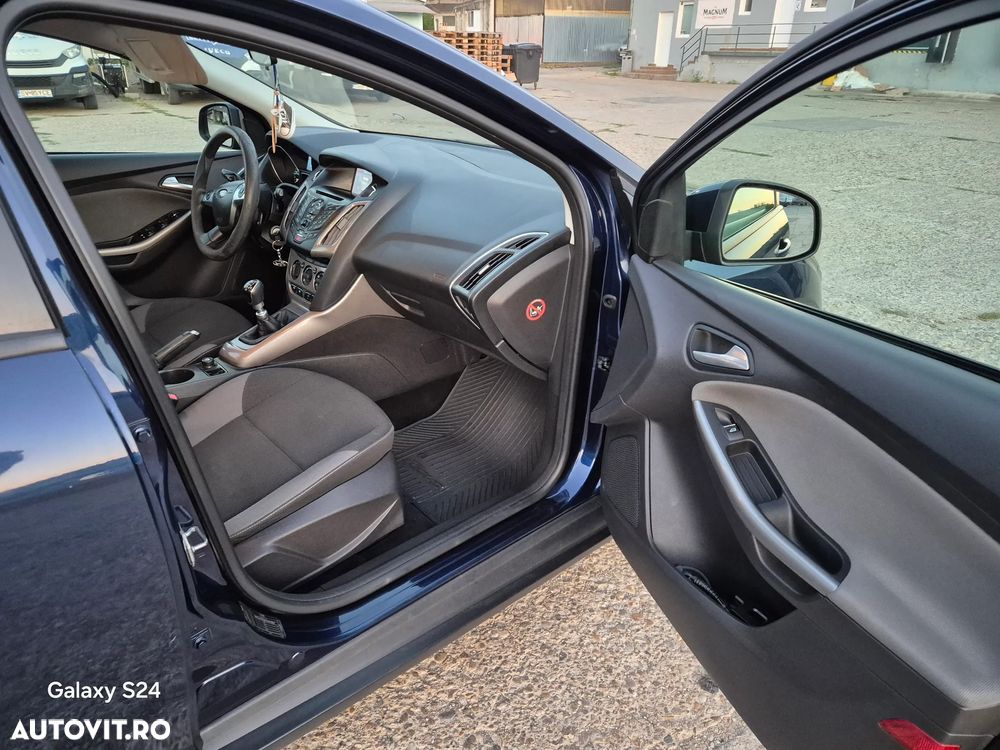 Ford Focus 1.6 TDCI DPF Sport - 9