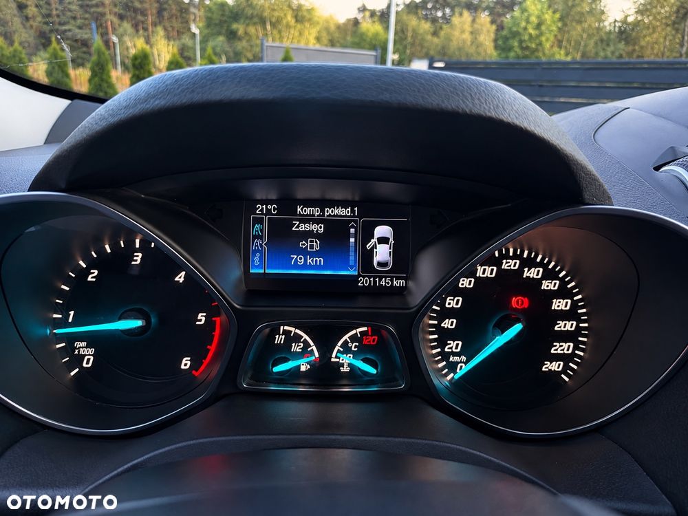 Ford Kuga 2.0 TDCi 2x4 Titanium - 17