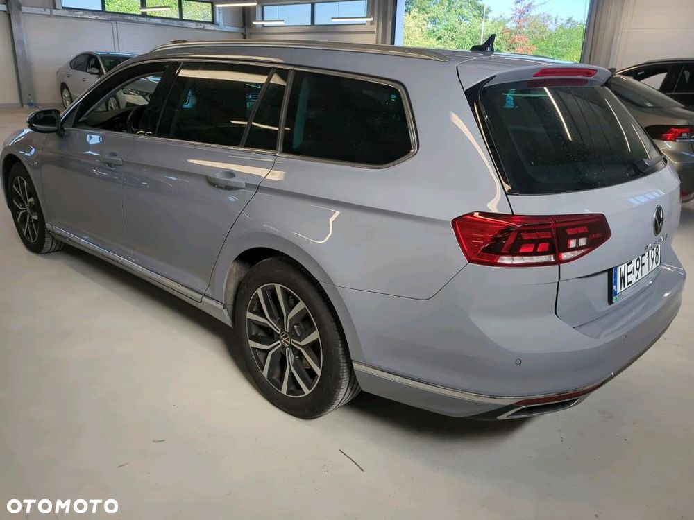 Volkswagen Passat Variant 2.0 TDI EVO Elegance - 3