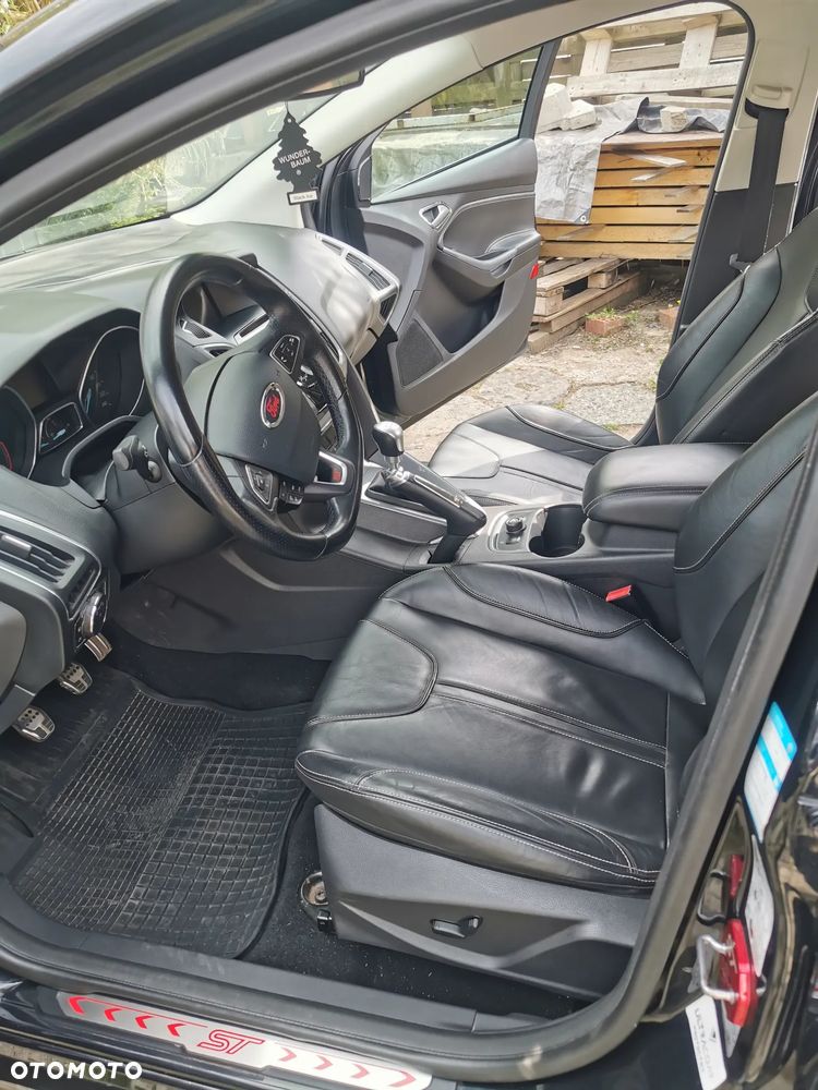 Ford Focus - 16