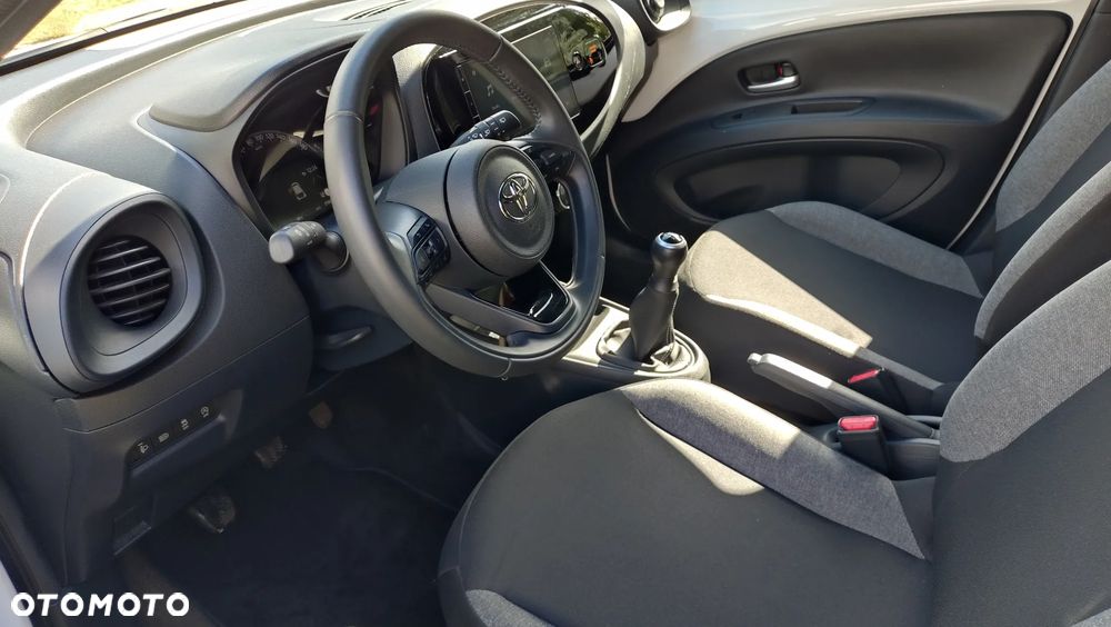 Toyota Aygo X 1.0 VVT-i X-play - 12